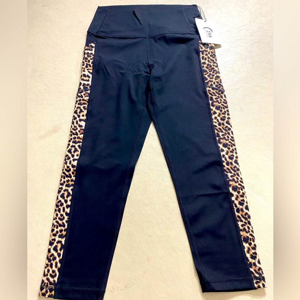 Zyia Active Leopard Pocket Brilliant Capri 20” Sz.6/8
